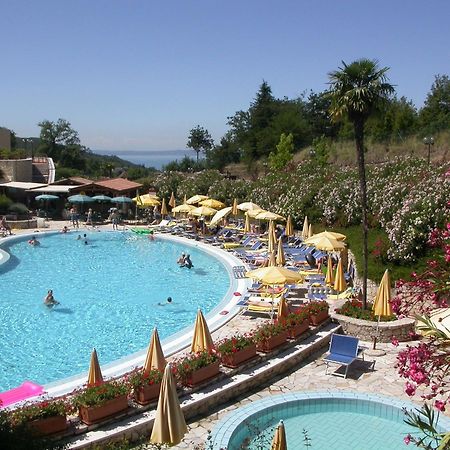 Le Torri Del Garda Familyspa Resort Тори дел Бенако Екстериор снимка