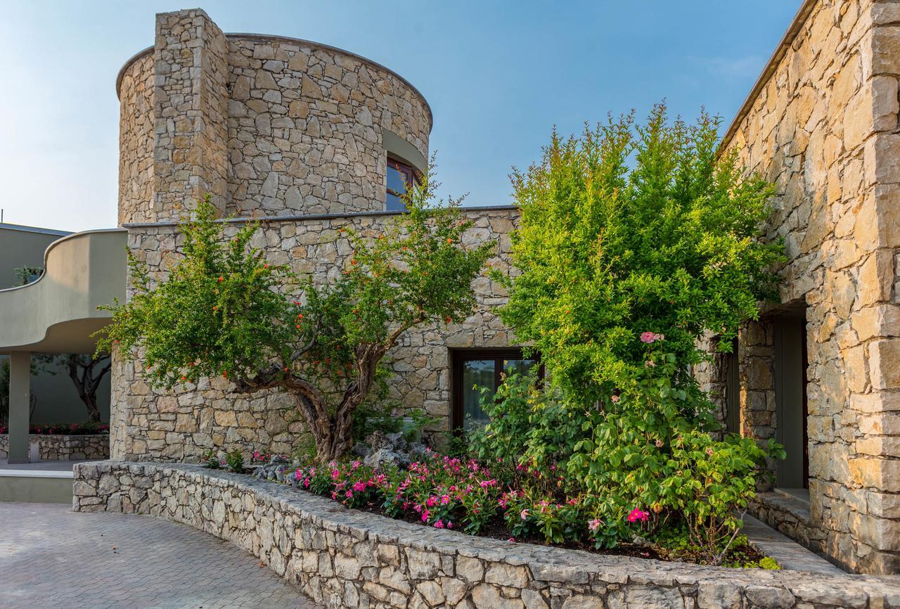 Le Torri Del Garda Familyspa Resort Тори дел Бенако Екстериор снимка